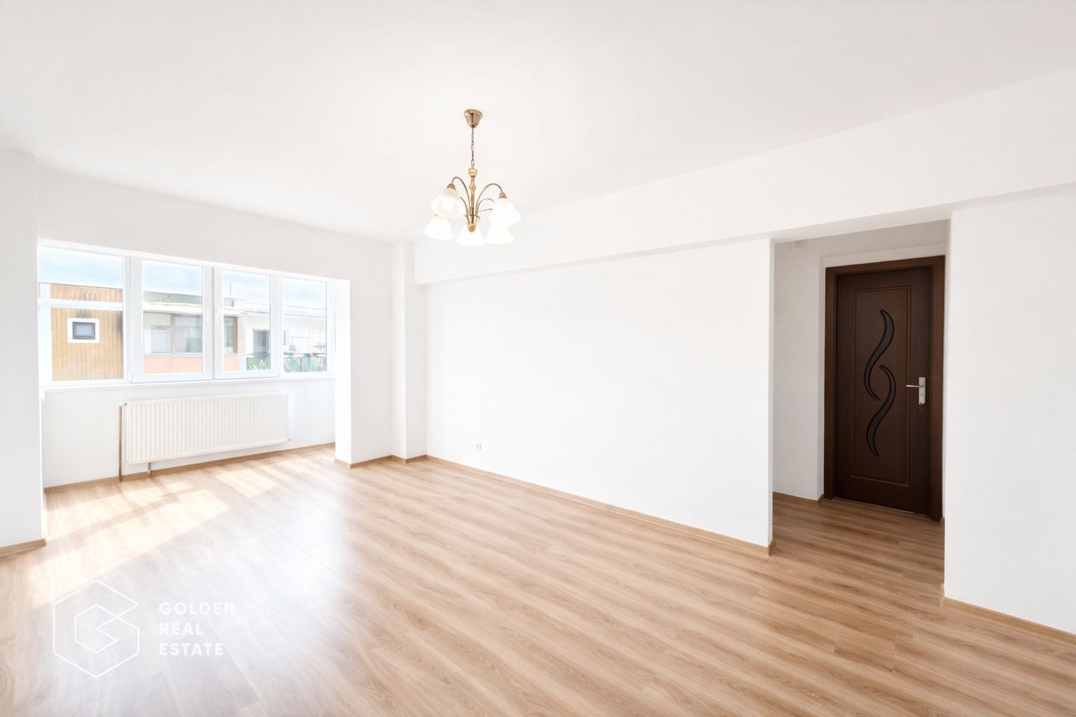 Apartament 3 camere, decomandat, zona Micalaca - Poză 1