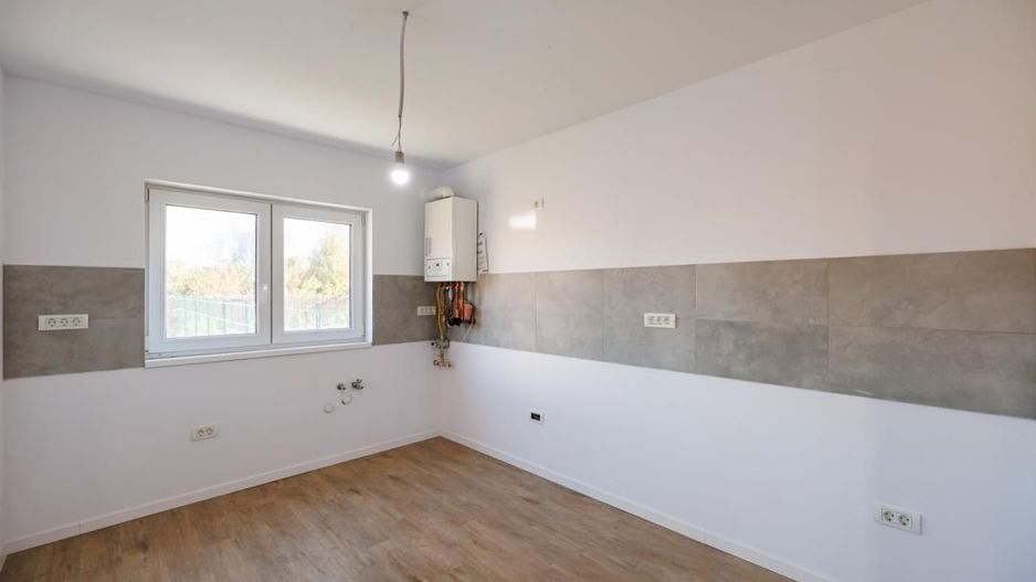 Duplex P+E în Moșnița Nouă, 3 dormitoare, 3 bai, teren 403 mp. Comision 0% - Poză 12