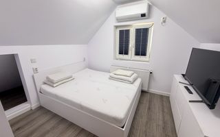 Casa insiruita cu finisaje moderne in cartierul Europa! - Poză 19
