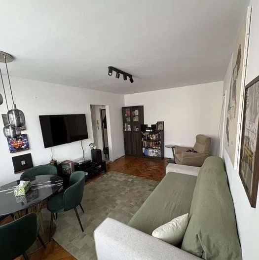 Apartament 2 camere de vanzare Lujerului - Poză 2