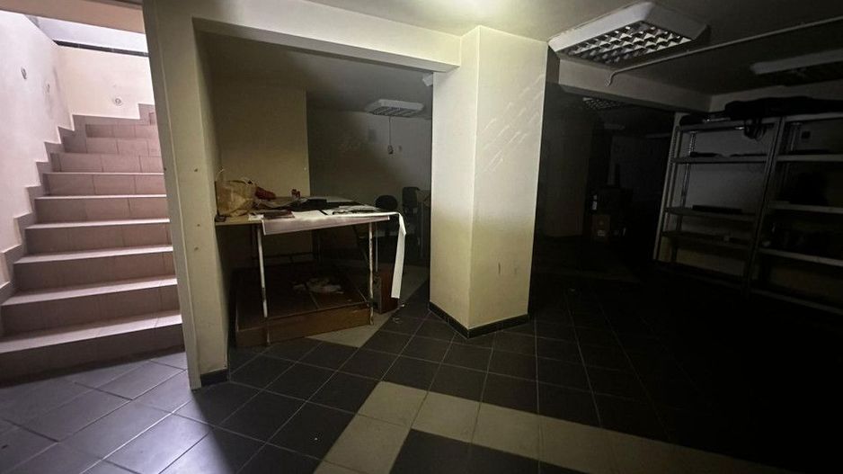 Oportunitate unica!Spatiu comercial parter+demisol, plus apartament la etaj - Poză 9