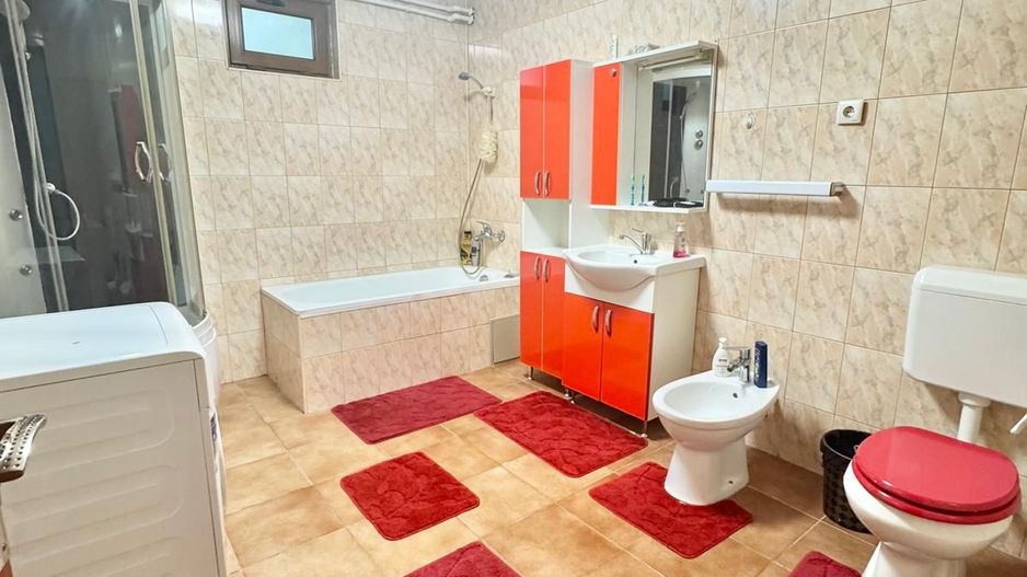 Casă de vânzare pe strada Sabarului - Poză 8