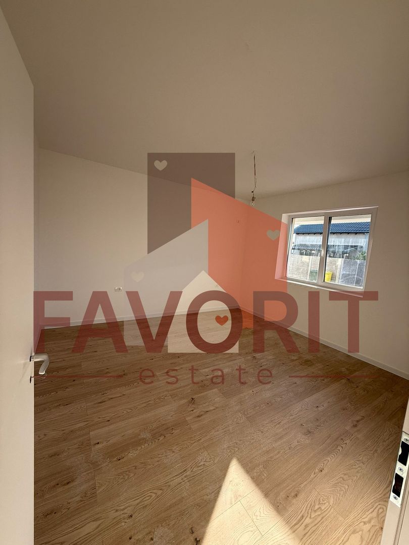 Bloc Nou. Gradina proprie de 103 mp si 2 locuri de parcare inscrise in CF. - Poză 6