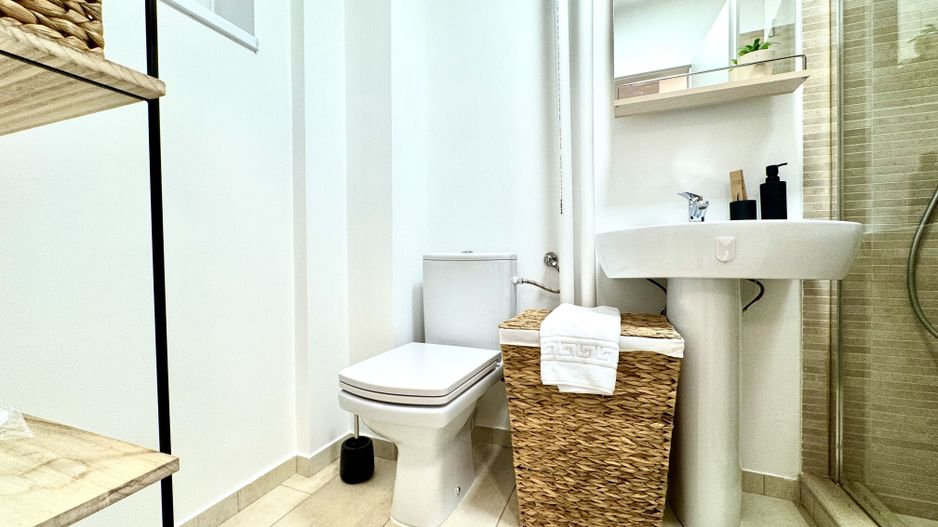 2 camere central vis-a-vis de Posta Mare - Poză 22