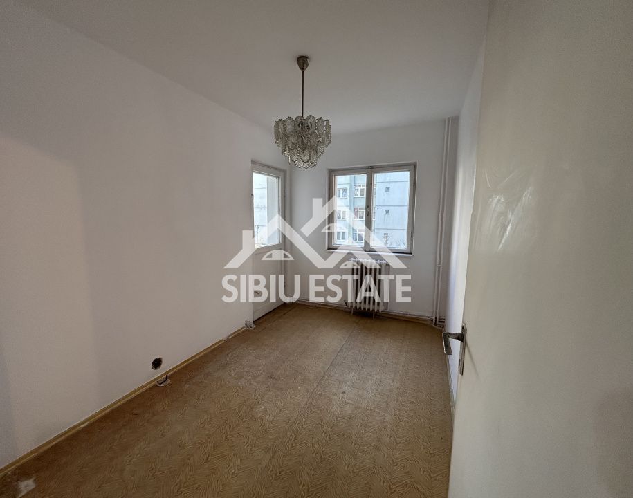 Apartament 4 camere etaj 1, Sibiu - Vasile Aaron Comision 0% - Poză 4