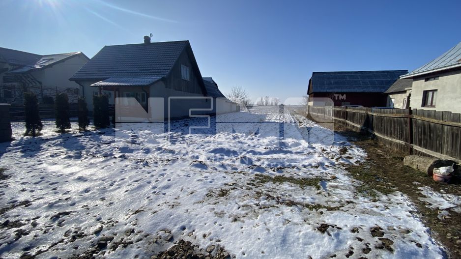 Teren | Maneuti | Strada principala | 38 ARI - Poză 1