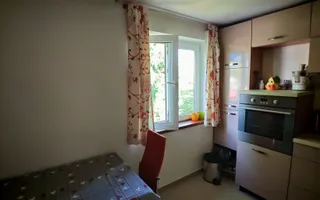 Apartament la casa + anexa gospodareasca, zona Blumana -Bartolomeu. - Poză 11