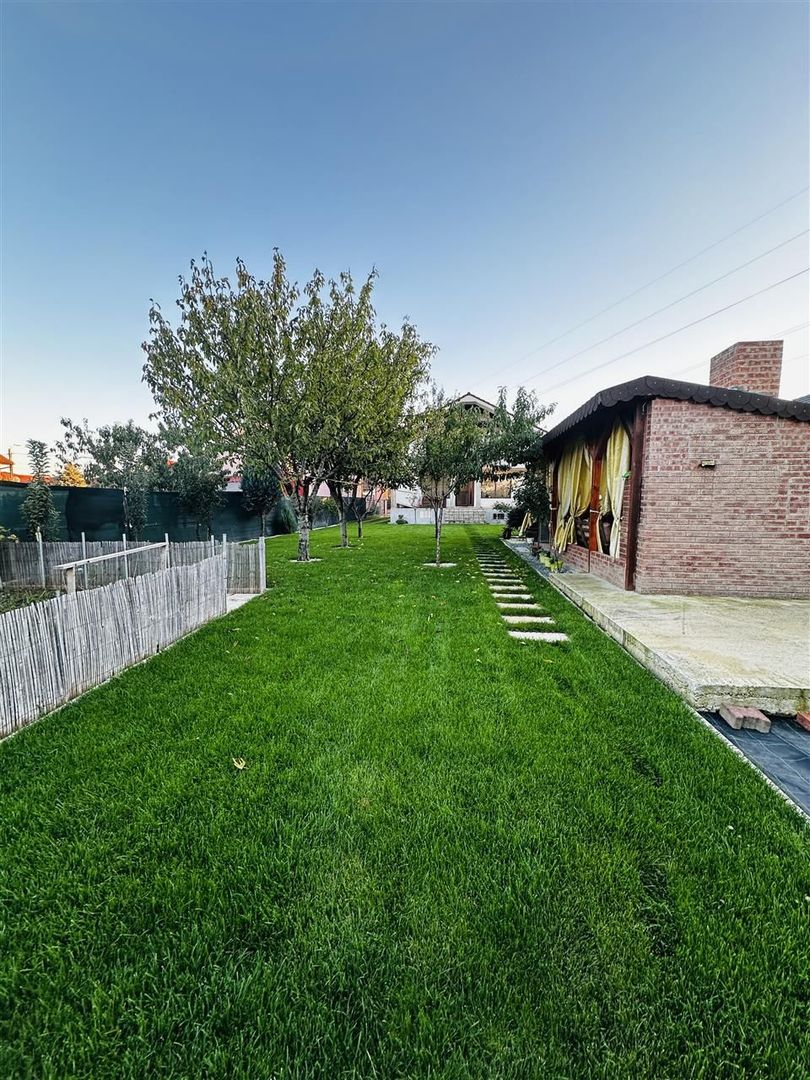 Casa 5 dormitoare 3 bai Oradea - Poză 12