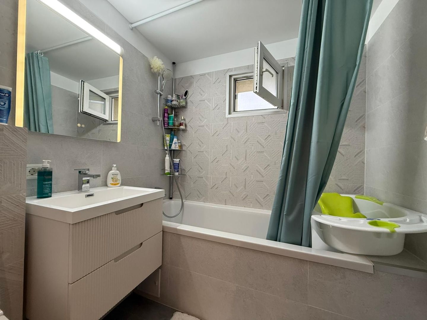 APARTAMENT 3 CAMERE RENOVAT COMPLET 2024 | ETAJ INTERMEDIAR | ZONA BABA NOVAC - Poză 8