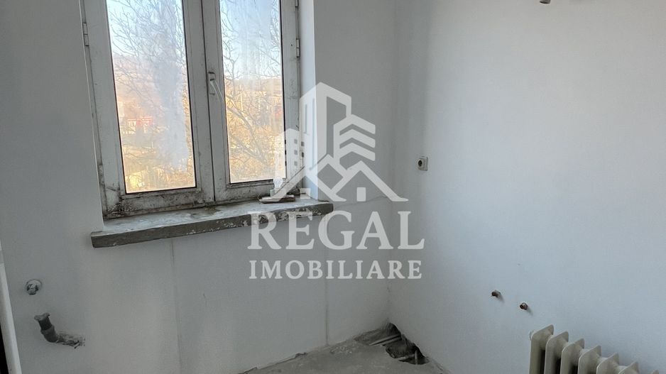 Casă de vânzare în sat Bos – oportunitate pentru locuință sau afacere - Poză 8