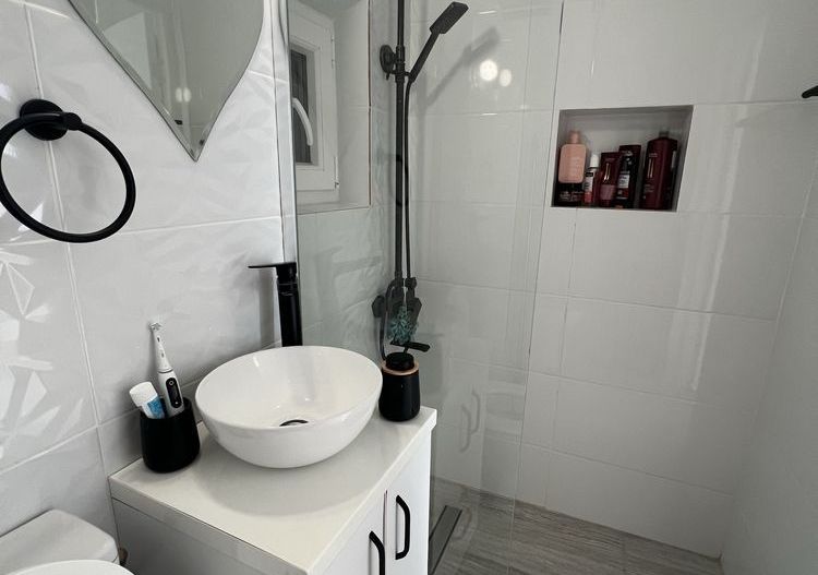 Inchiriere apartament 2 camere-nou renovat, 10 min metrou Brancoveanu - Poză 3