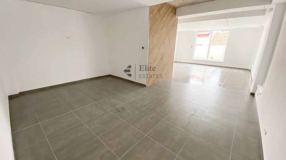 Spatiu Comercial de inchiriat zona Decebal Prima Shops - Poză 2