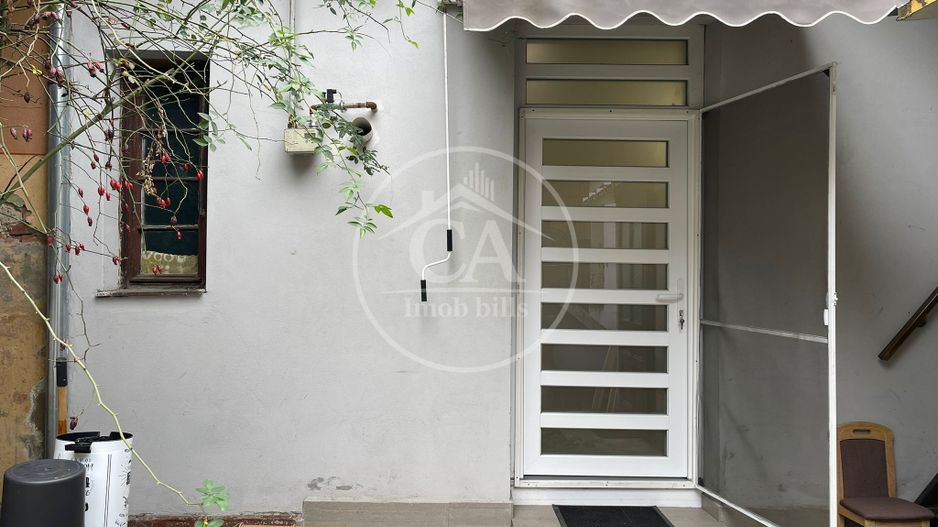 Apartament la casa, de inchiriat cu 3 camere Ultracentral, Oradea - Poză 11