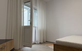 Persoană Fizică închiriez apartament cu 2 camere decomandat - Poză 10