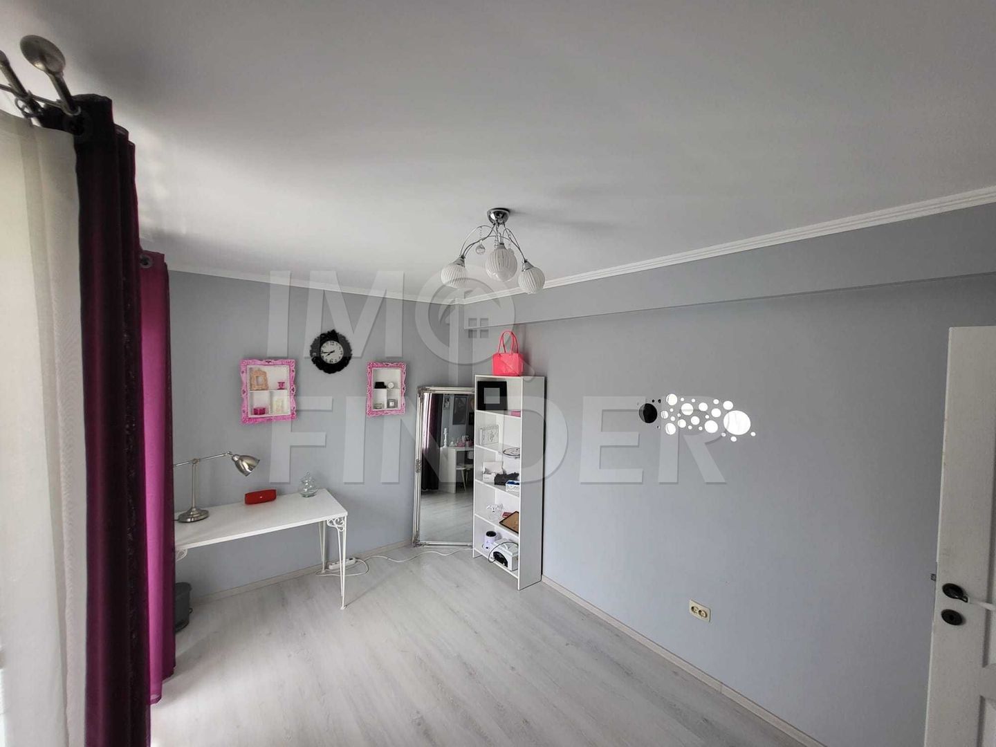 Vanzare 3 camere Buna Ziua, etaj 1, parcare - Poză 6