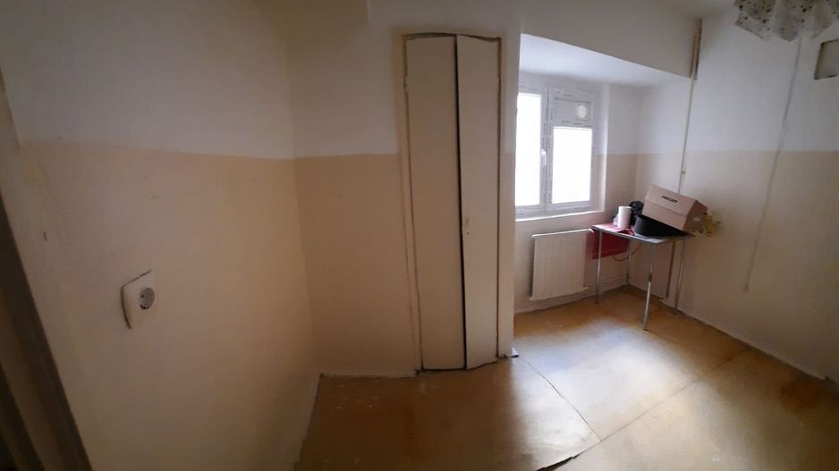 PROPRIETAR Apartament 3 camere - Poză 4