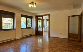 Casa deosebita cu 6 camere Central Brașov - 210 mp - Poză 12