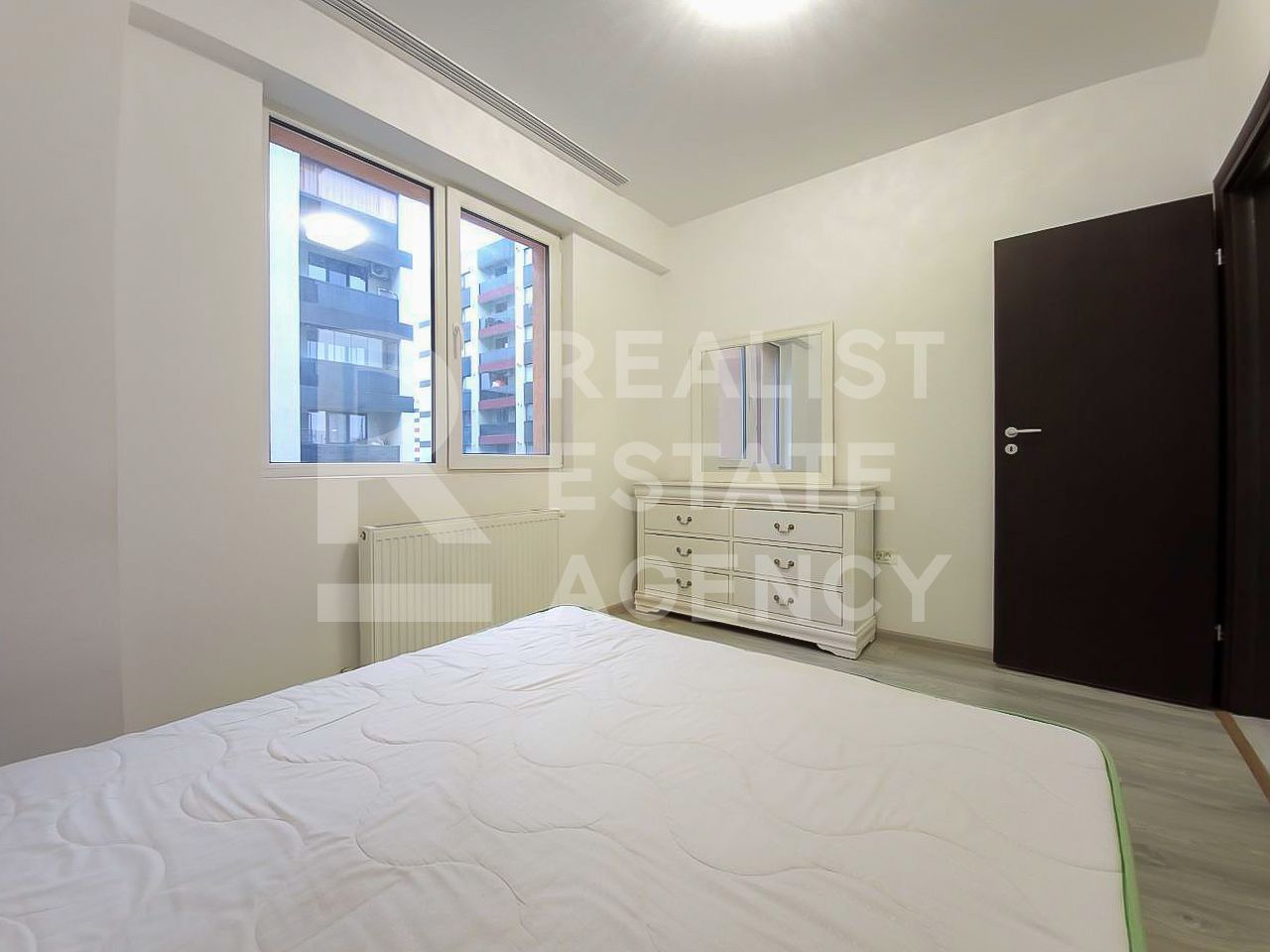 Vânzare, apartament cu 3 camere în zona Militari Residence - Poză 6