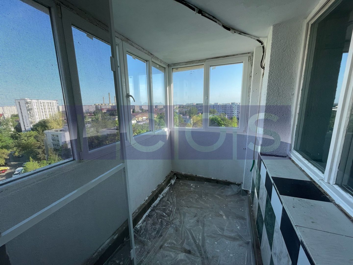 VANZARE APARTAMENT LUMINOS 2 CAMERE CIRCULAR DRISTOR PIATA RAMNICU SARAT - Poză 1