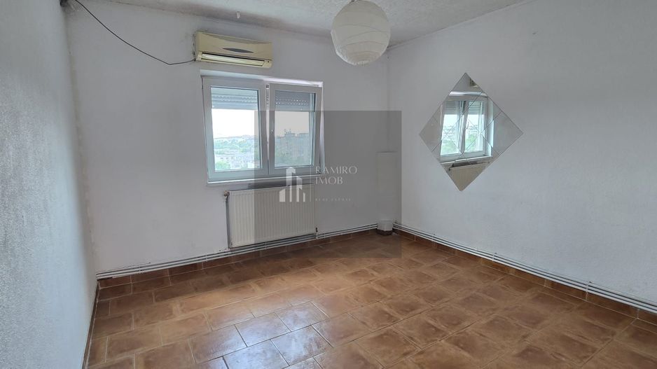 Apartament 3 camere 600 metri METROU BRANCOVEANU/CENTRALA - Poză 3