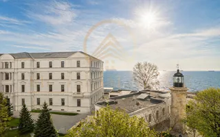 De vanzare | Apartament 4 camere | Langa Cazino | Vedere la mare - Poză 14