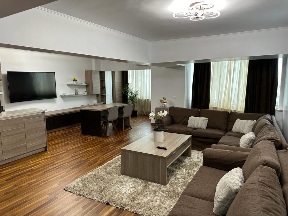Apartament 2 camere, bdul Unirii , pretabil Booking - Poză 1