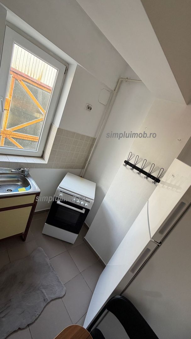 Cochetă mobilată utilată bloc nou centrală proprie - Poză 4