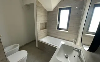 Duplex cu arhitectura deosebita - Mosnita Noua - Poză 13