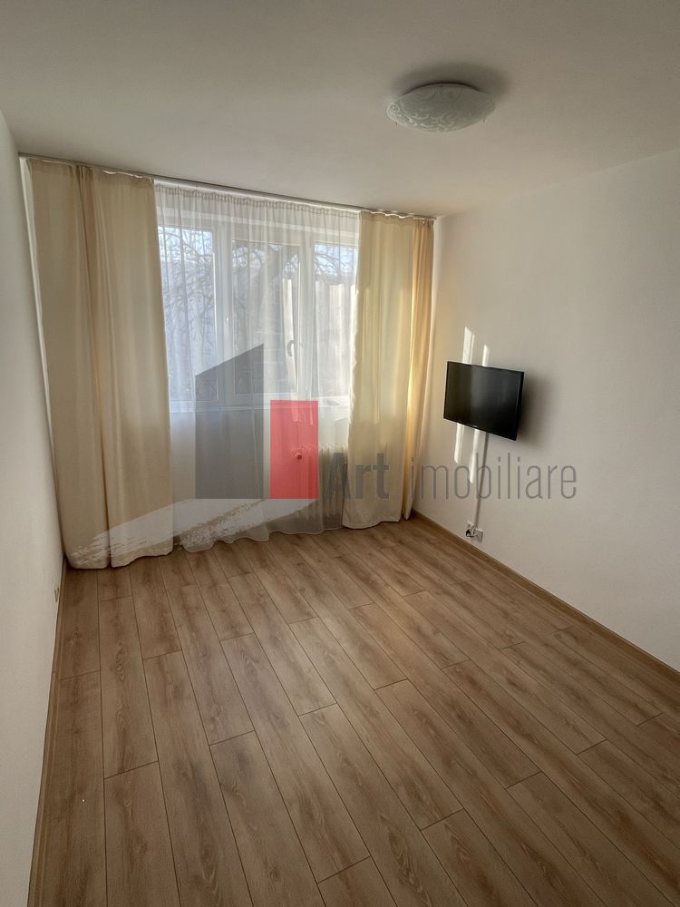 Inchiriem apartament 3 camere- Gorjului-Pet friendly - Poză 8
