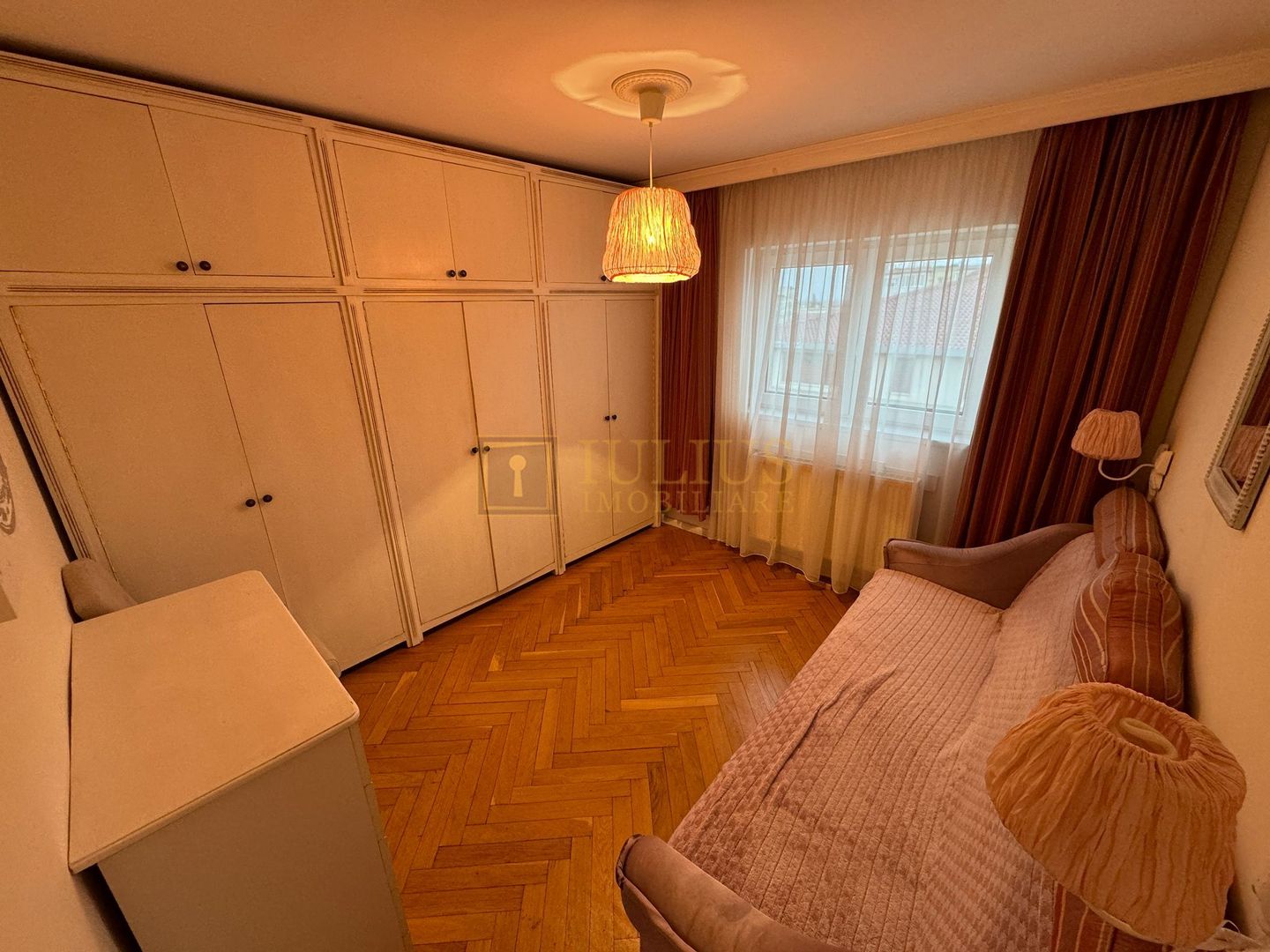 IULIUS MALL-2 camere mobilat utilat complet - Poză 11