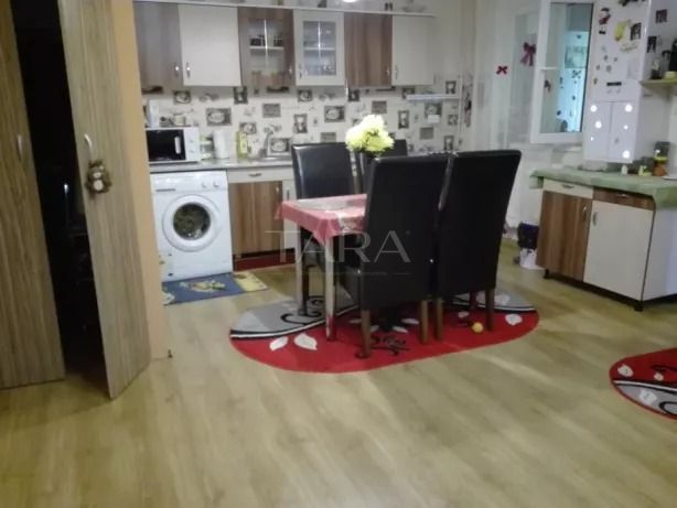 Apartament cu 2 camere de vânzare, Floresti - Poză 3