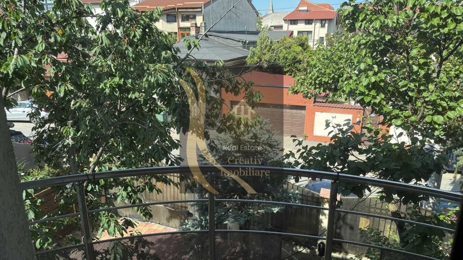 Vila Individuala P+1+M Zona linistita Sector 1 - Poză 4