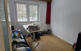 Apartament 4 camere, etaj 1, garaj – Str. Victoriei zona sc. nr. 4 - Poză 3