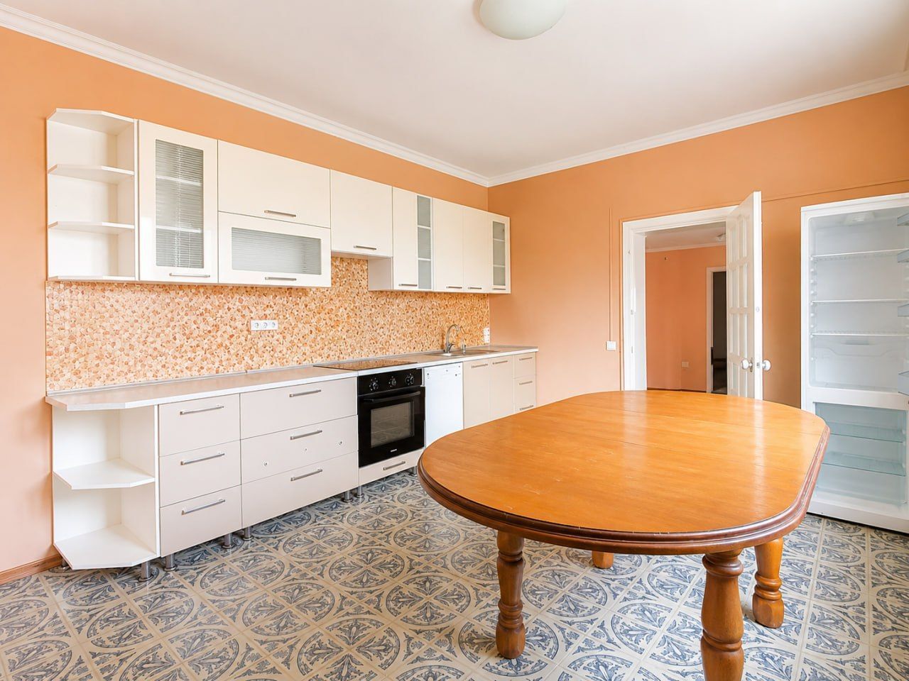 Cahul – Casă 3 Camere + Living | 139 m² | Teren 7.7 ari + Garaj | 95.000 € - Poză 6