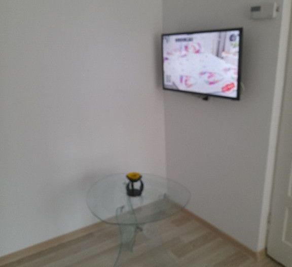 Dristor, Piata Ramnicu Sarat, casa - Poză 12