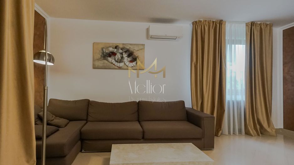 Ap spatios 4 camere, garaj, Andrei Muresanu, zona strazii Trifoiului - Poză 5