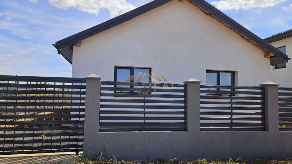 Casa 3 camere in zona de lacuri a comunei Berceni - Poză 4