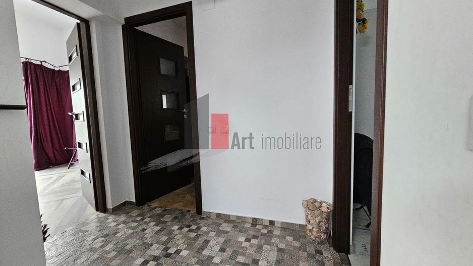 VILA   IN CARTIER HENRY COANDA - Poză 8