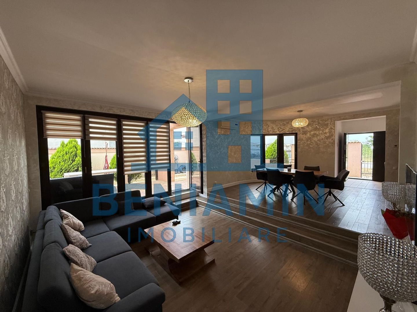 Casa-P+1-Piscina-Garaj-248mp totali-Foisor-Toate utilitatile-Libera - Poză 2