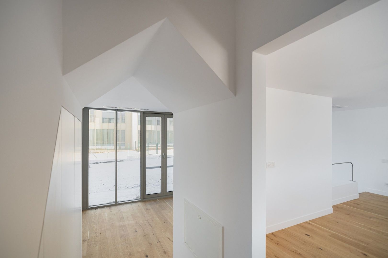 Vila de tip Urban Villa 05 in Amber Forest - Poză 3