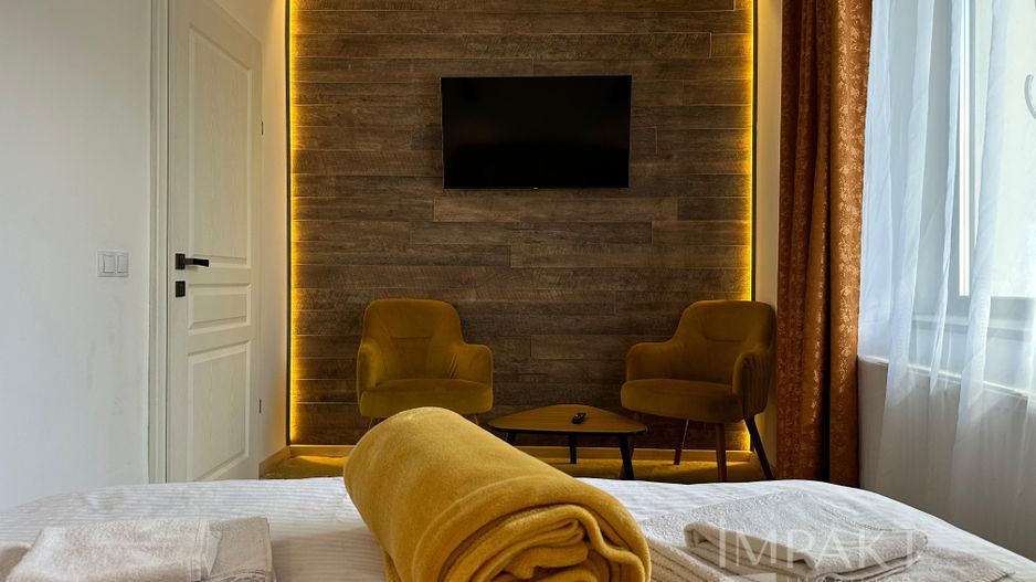 Casa cu 3 camere, terasă și parcare Semicentral - Poză 1