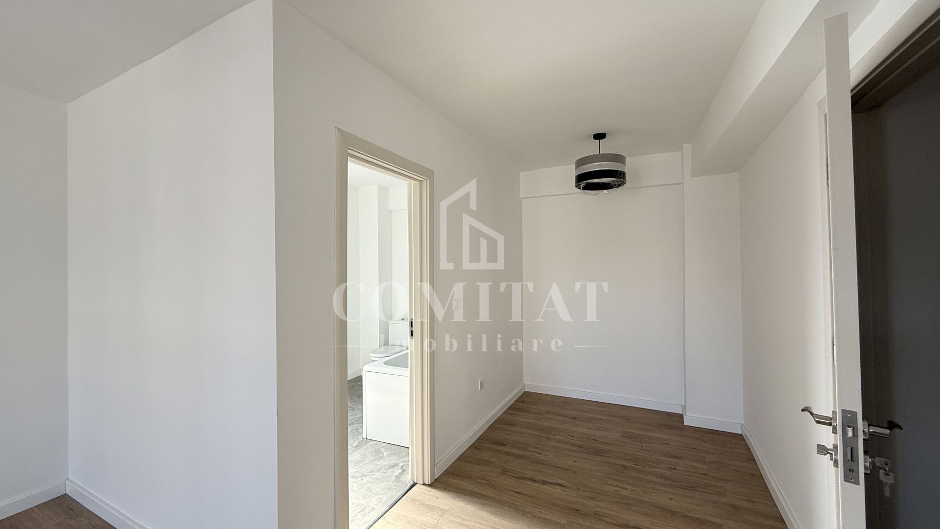 Preț excelent | Apartament cu 4 camere, 2 băi | Dâmbul Rotund - Poză 7