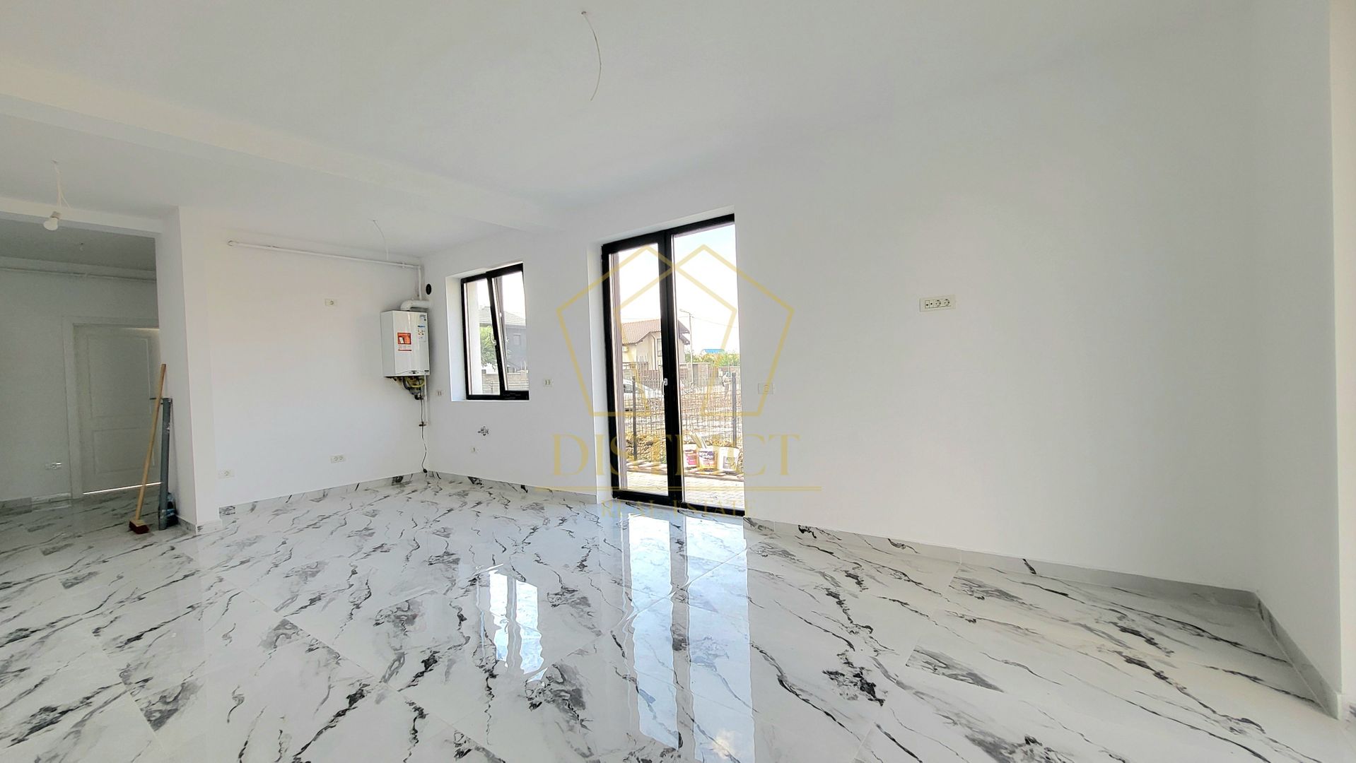 Apartament cu 2 camere si gradina proprie, finalizat in Giroc langa ESO. - Poză 2