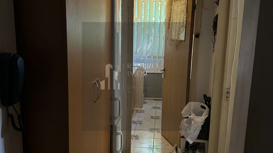 Apartament 3 camere Piata Progresul /etaj 2 - Poză 4