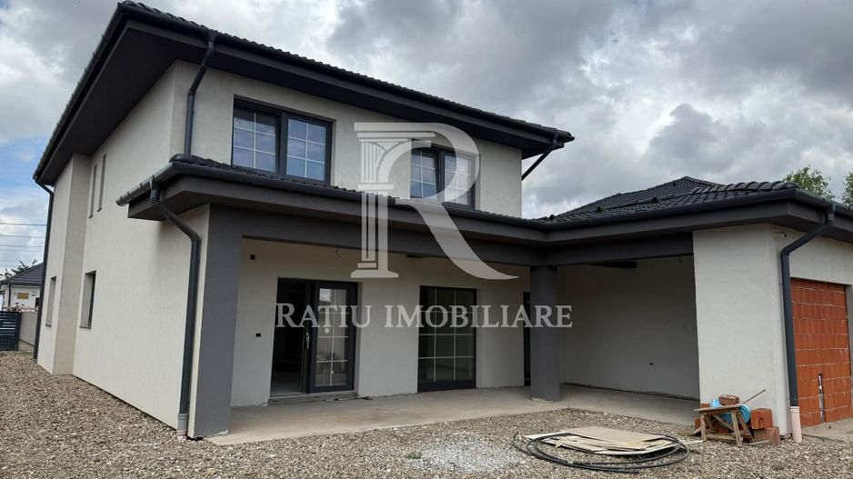 Casa de vanzare cu 4 camere | Cihei | Finisata | Bihor - Poză 3