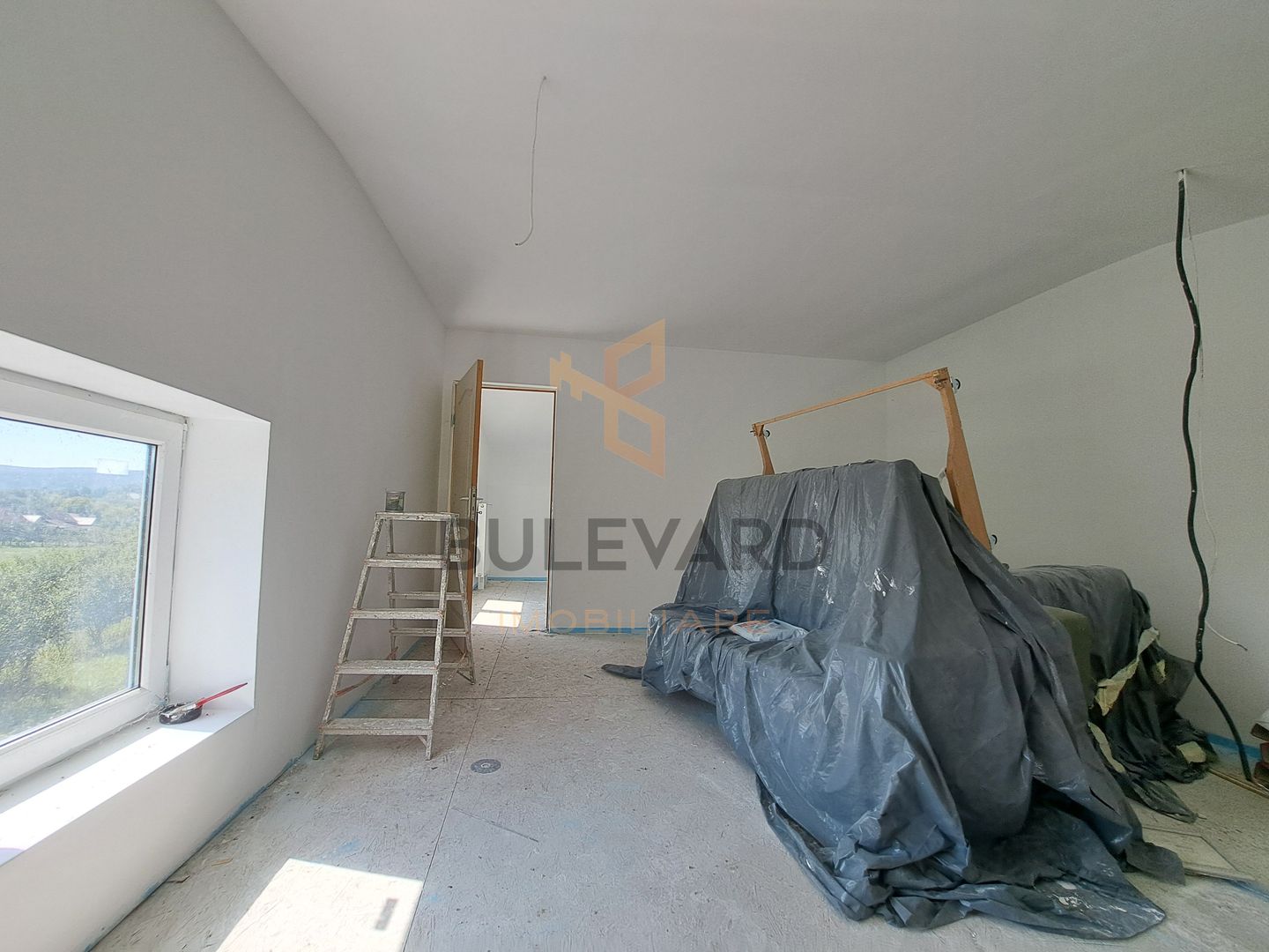 Casa cu teren de 4700 mp in Sat Zimbor, 45 km de Cluj-Napoca - Poză 13