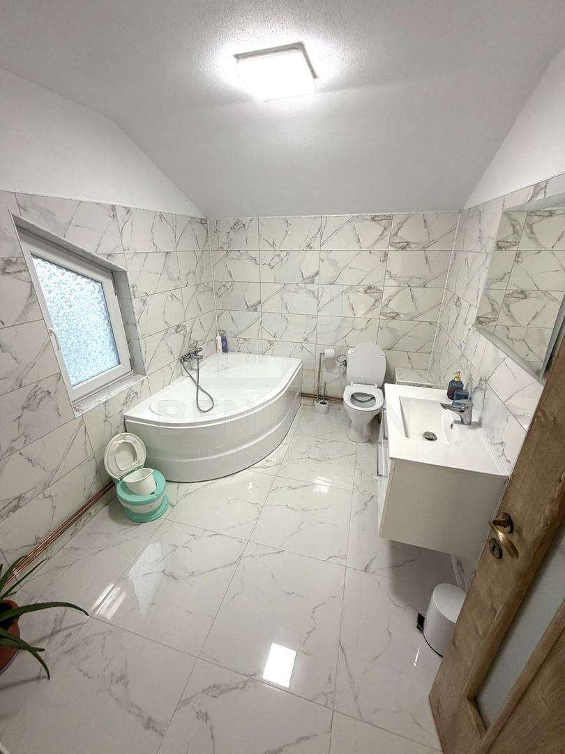 Casa moderna P+1- 3 dormitoare - centrala - mobilata utilata - Carcea - Poză 10