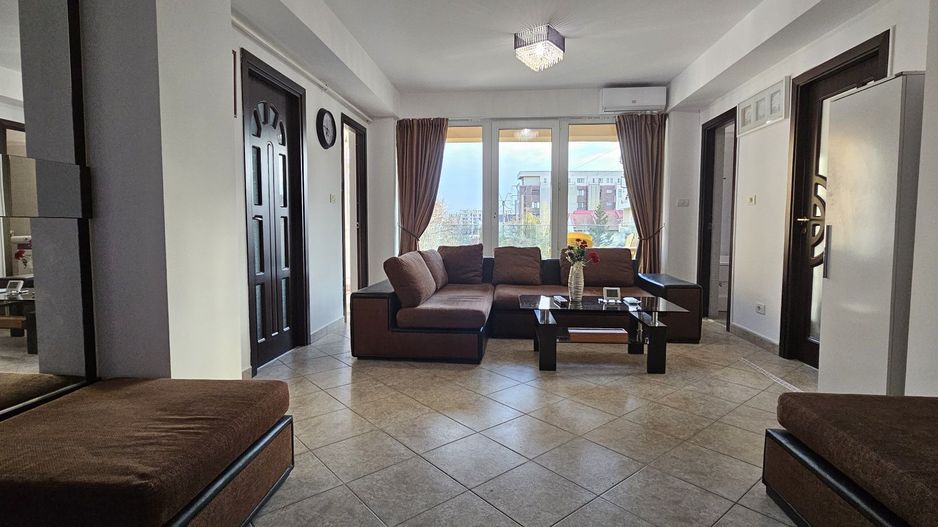 Apartament 3 camere Mamaia Nord – renovat complet, 3 balcoane, parcare - Poză 8