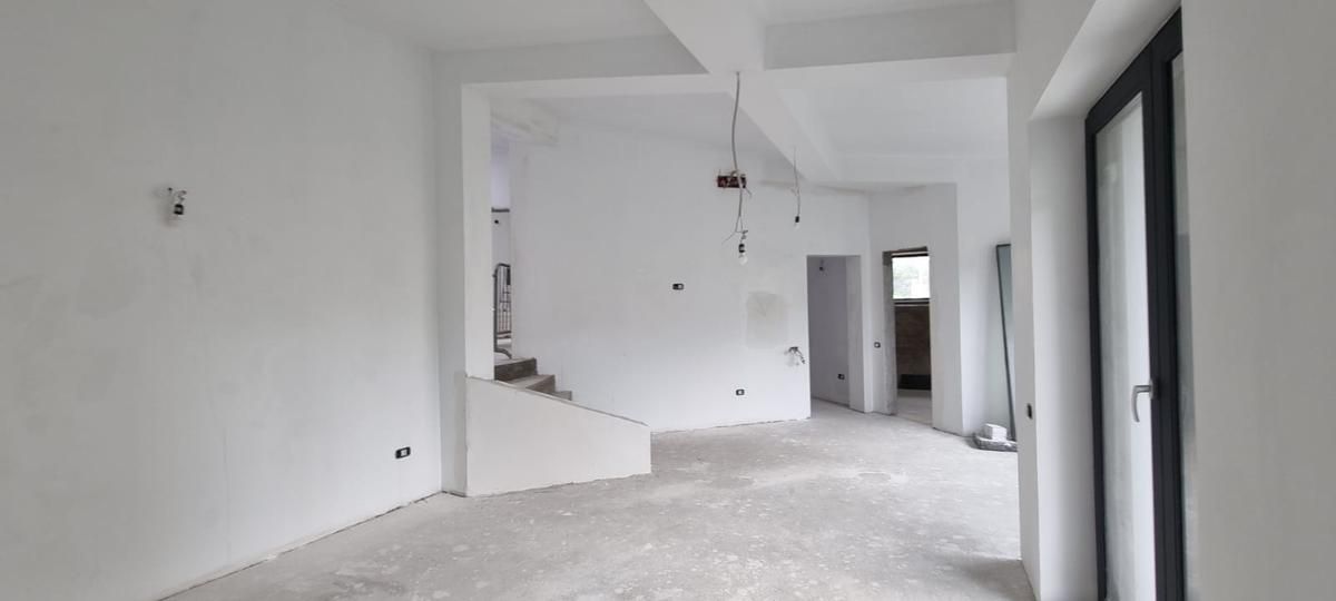 Casă spectaculoasă – 314 mp utili, cramă, terase, 7 camere, teren 432 mp - Poză 15