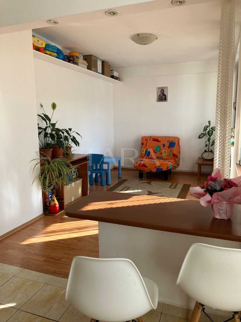 Apartament cu 3 camere, 60 mp, zonă excelentă pentru familii. - Poză 2